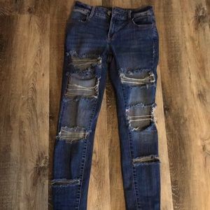 Size XXS Maurices mid-rise short jeans